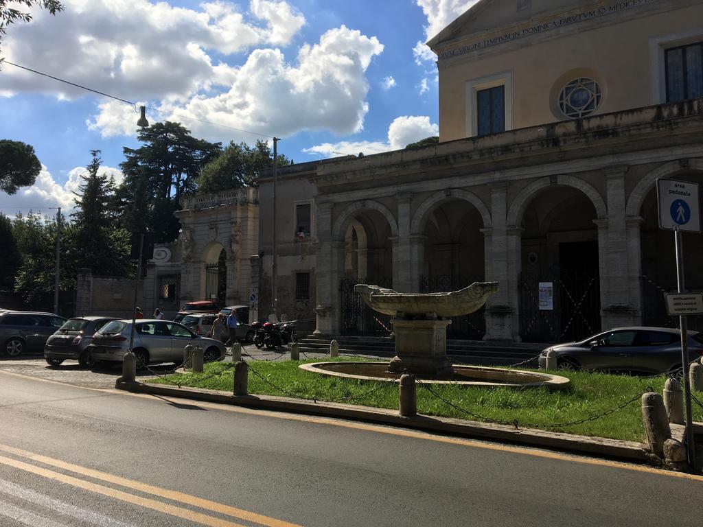 Delightful Apartment 100 Meters From The Colosseum Esterno foto