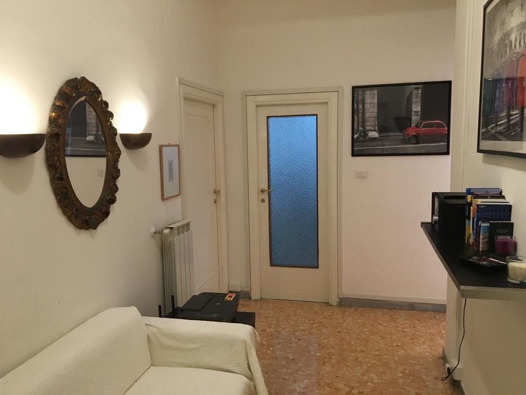 Delightful Apartment 100 Meters From The Colosseum Esterno foto