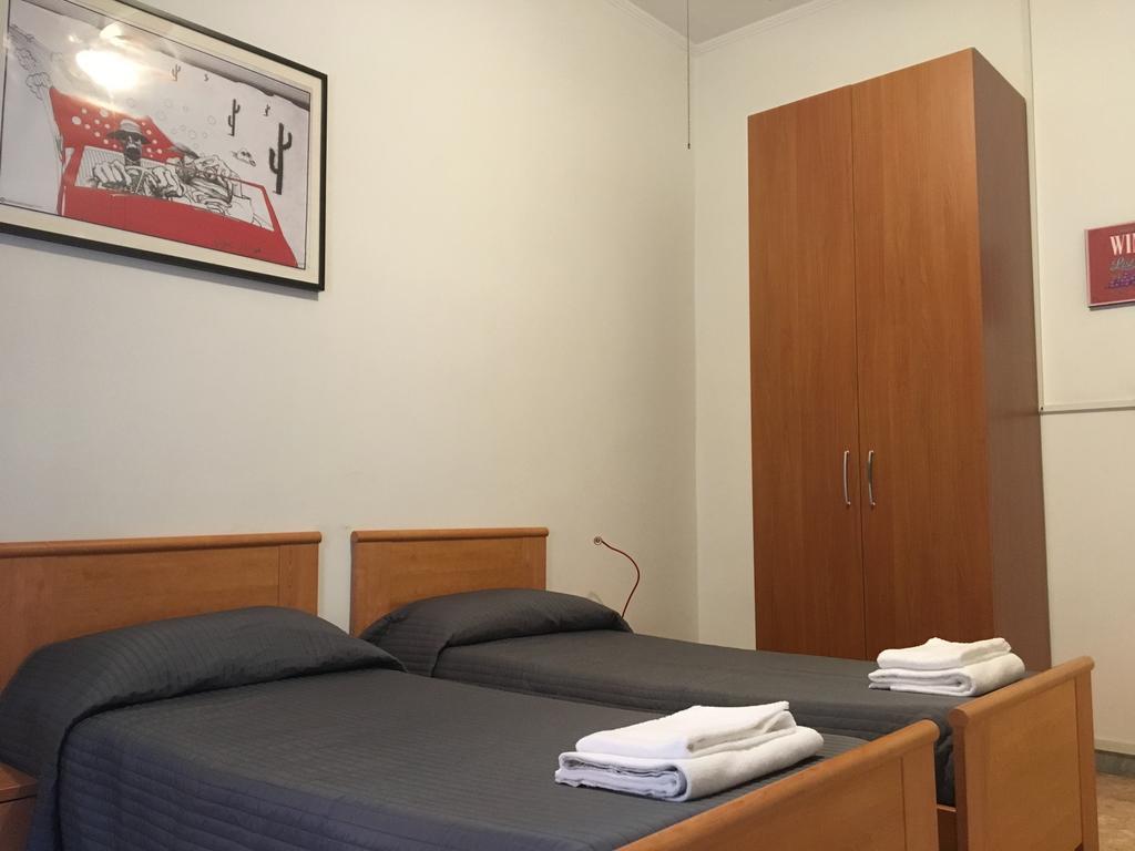 Delightful Apartment 100 Meters From The Colosseum Esterno foto