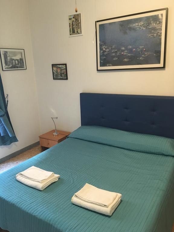 Delightful Apartment 100 Meters From The Colosseum Esterno foto